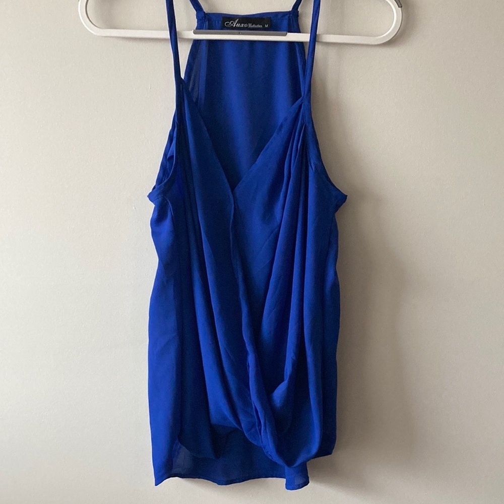 Auxo Collection women’s blue sleeveless tank top